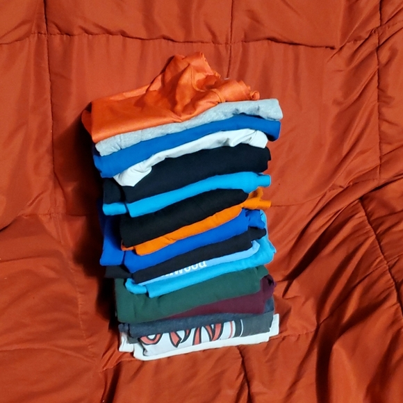 Shirt bundle - Picture 6 of 6